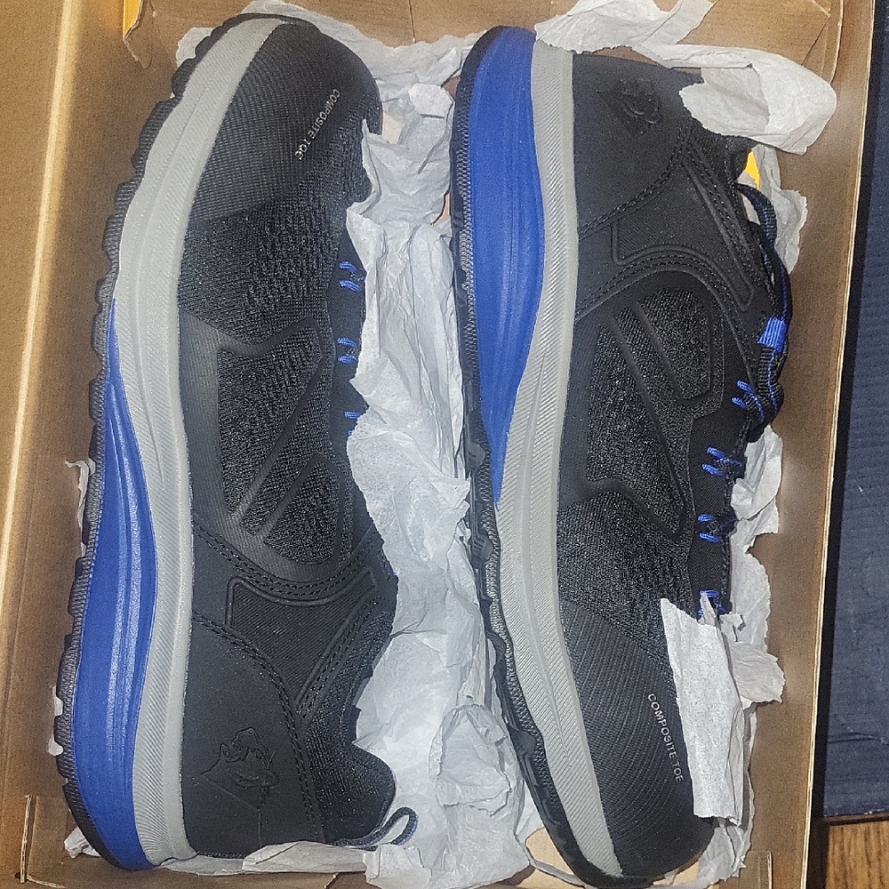 Men's Black and Blue Athletic Shoes